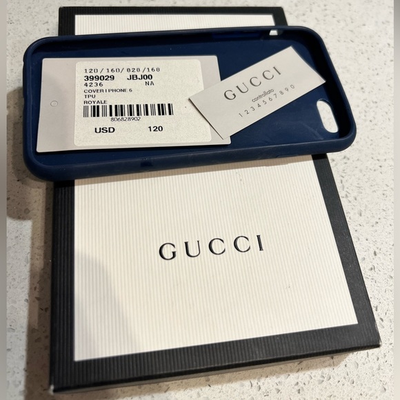 BNIB Gucci phone cass - Picture 3 of 4